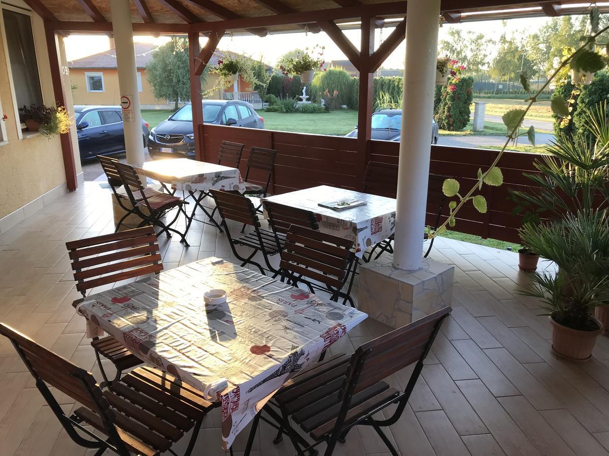 Vadvirag Vendeghaz Hotell Lenti Exteriör bild