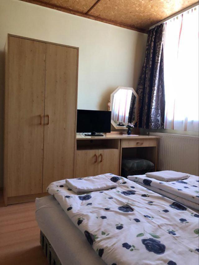 Vadvirag Vendeghaz Hotell Lenti Exteriör bild